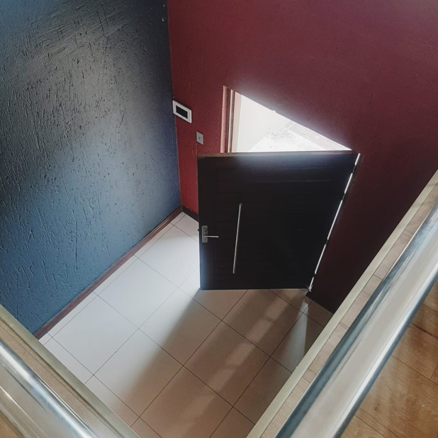 7 Bedroom Property for Sale in Amalinda Eastern Cape